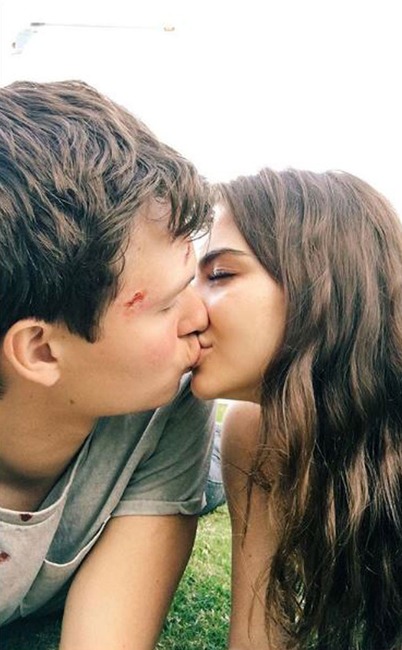 Ansel Elgort, Violetta Komyshan